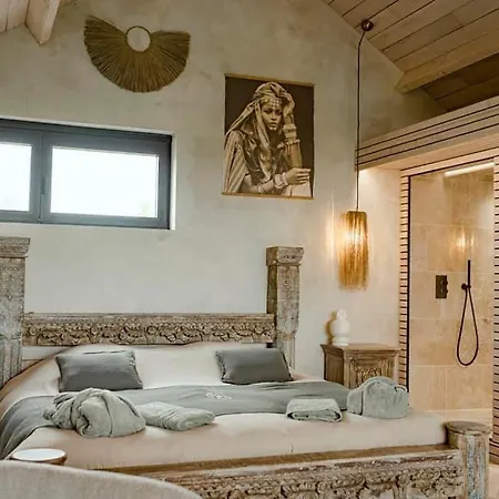 La Hindi Bed & Breakfast Hollange