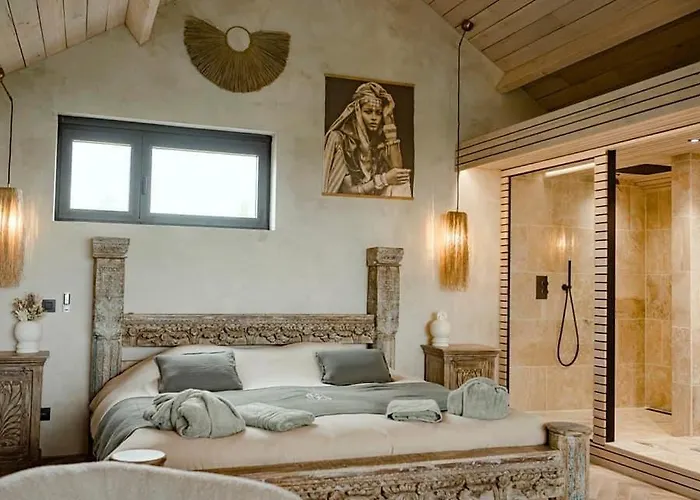 La Hindi Отель типа 